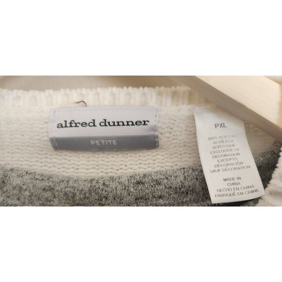 C42 Alfred Dunner purple and gray argyle patterned sweater cardigan - Picture 5 of 8